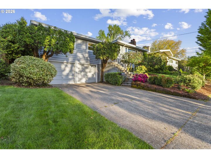 Property Photo:  6900 SW 11th Dr  OR 97219 