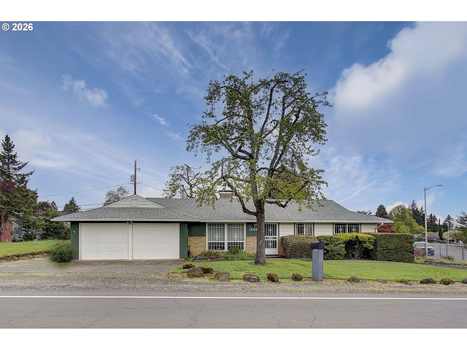 Property Photo:  14351 NE San Rafael St  OR 97230 