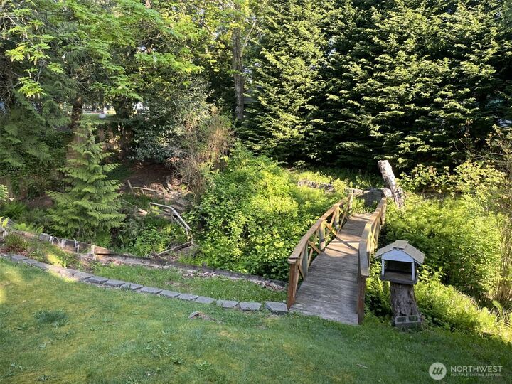 Property Photo:  5028  Maple Street  WA 98230 