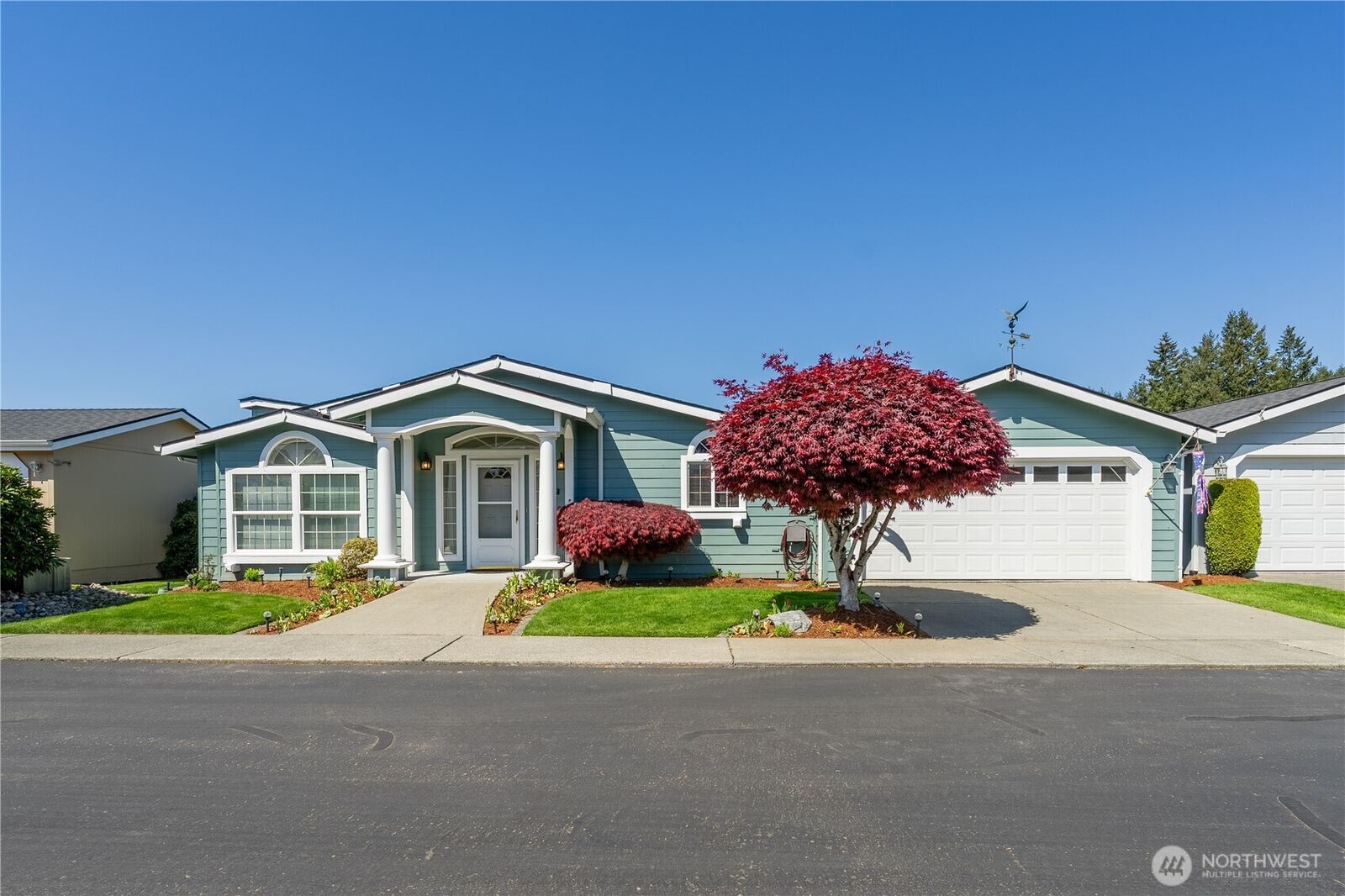 Property Photo: 22310 SE 243rd Street 133 WA 98038
