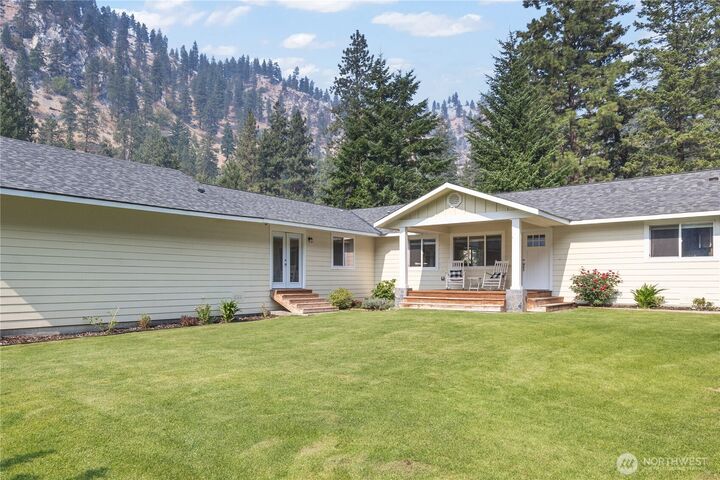 Property Photo:  4621  Navarre Coulee Road  WA 98816 