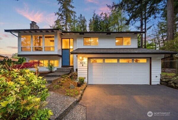Property Photo:  9215 NE 178th Street  WA 98011 