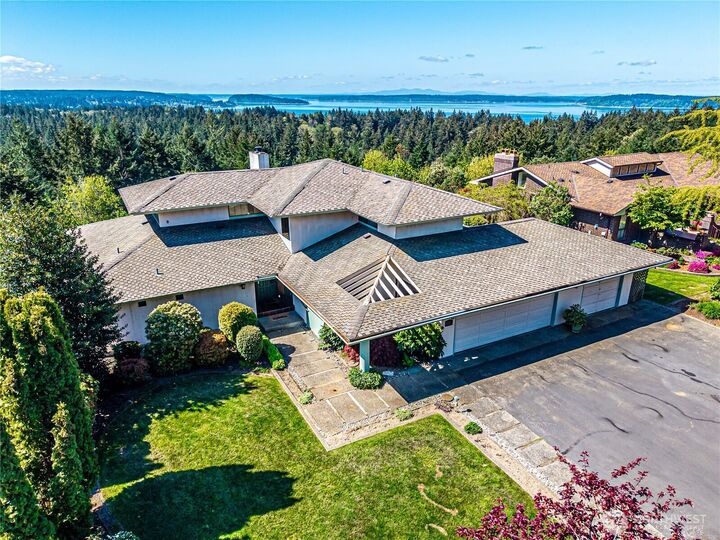 Property Photo:  8926  51st Street W  WA 98467 