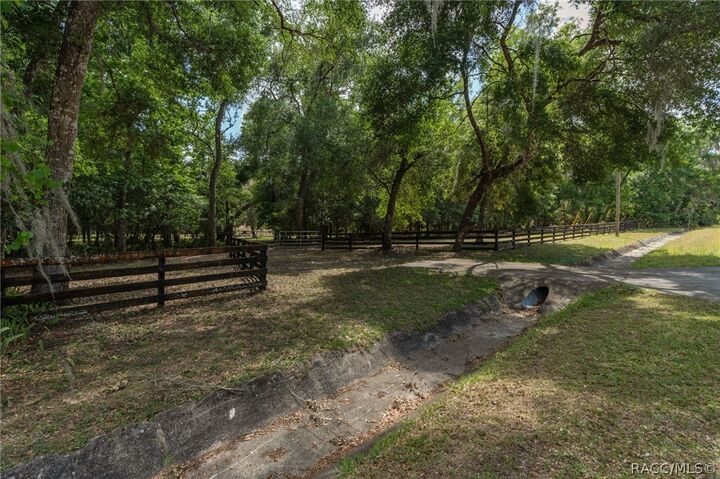 Property Photo:  9248 E Gobbler Drive  FL 34436 