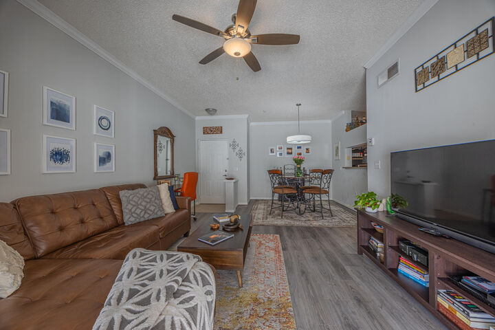 Property Photo:  2412 Tuscany Way  FL 33435 