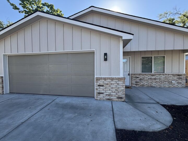 Property Photo:  1932 S Mosley  KS 67211 