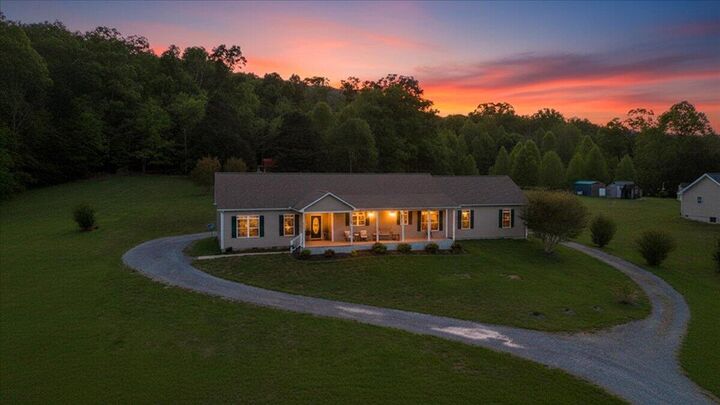 Property Photo: 218 Mt Moriah Rd VA 24085