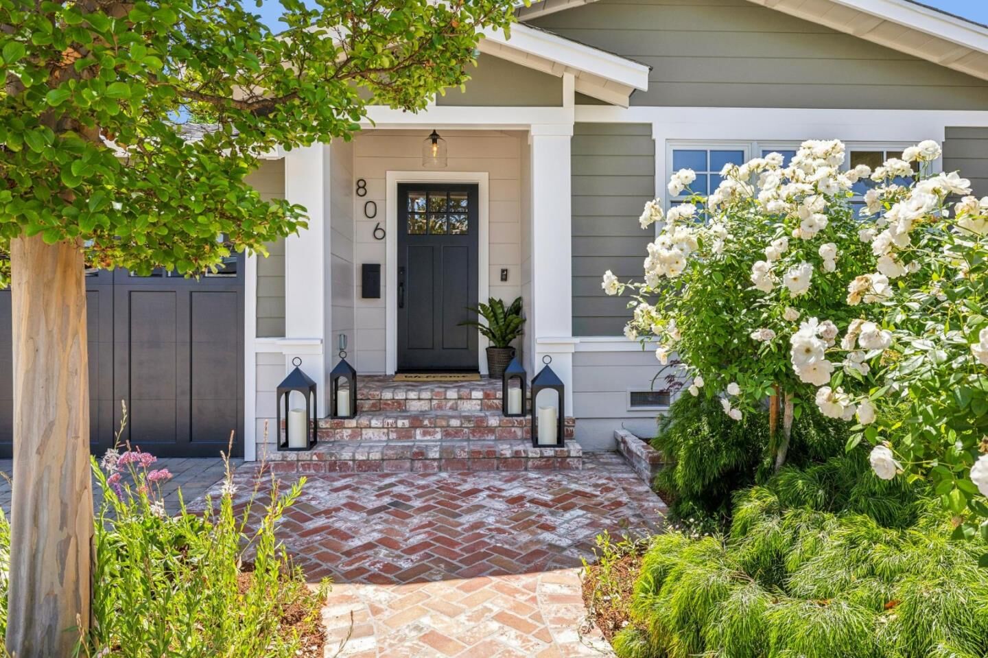 Property Photo:  806 Fiesta Drive  CA 94403 