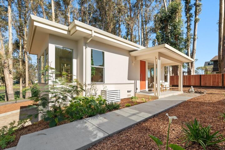 Property Photo:  30 Ryans Way  CA 95062 