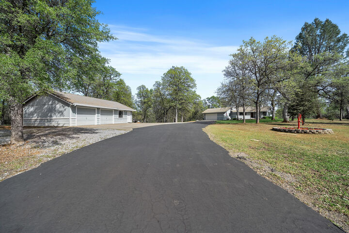 Property Photo:  19862 Paso Robles Avenue  CA 96003 