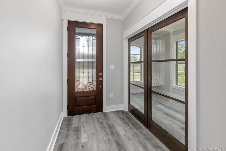 Property Photo:  545 Sheila Drive  LA 70663 