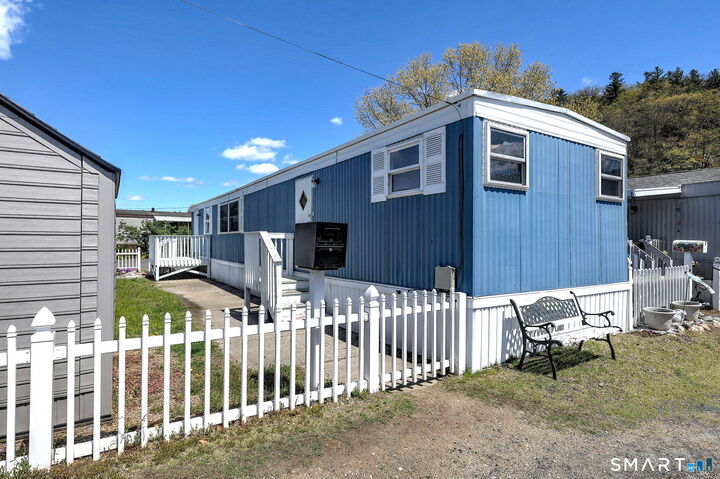 Property Photo:  10 Donna Street  CT 06403 