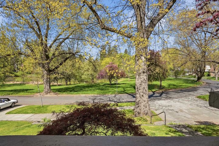 Property Photo:  1917 S Stevens St  WA 99203 