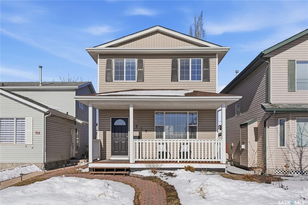 Property Photo: 719 Rutherford Lane SK S7N 4X8
