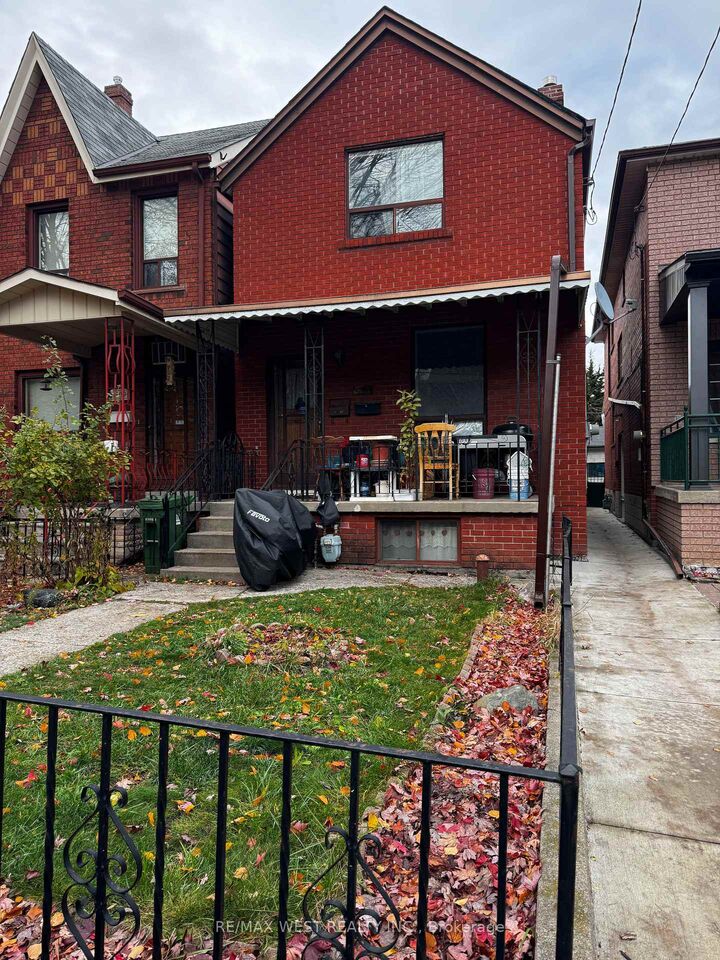 Property Photo:  407 Concord Avenue  ON M6H 2P9 