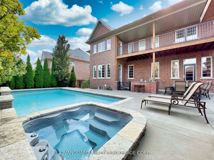 Property Photo: 7 Cape George Trail ON L7B 0A2