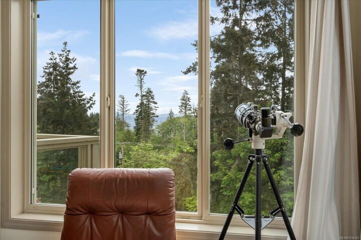 Property Photo: 3122 Dolphin Dr BC V9P 9J2