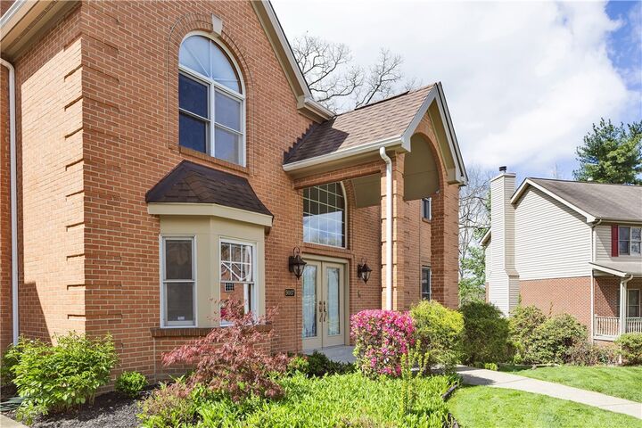 Property Photo:  9007 Hampshire Ct  PA 15237 