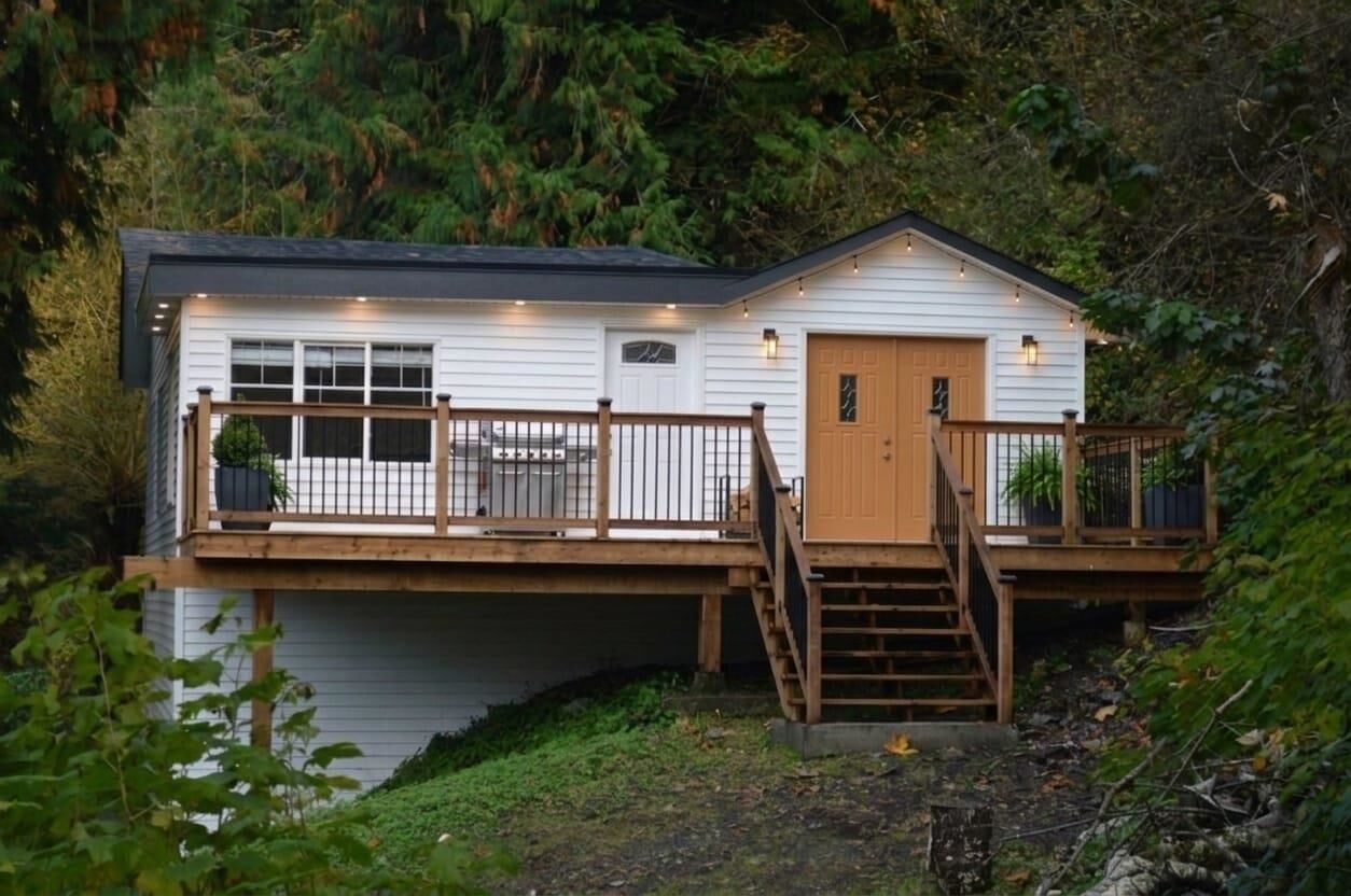 Property Photo: 45992 Gurney Road BC V2R 5A8