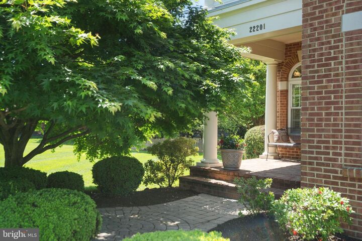 Property Photo:  22201 Withers Grove Court  VA 20148 