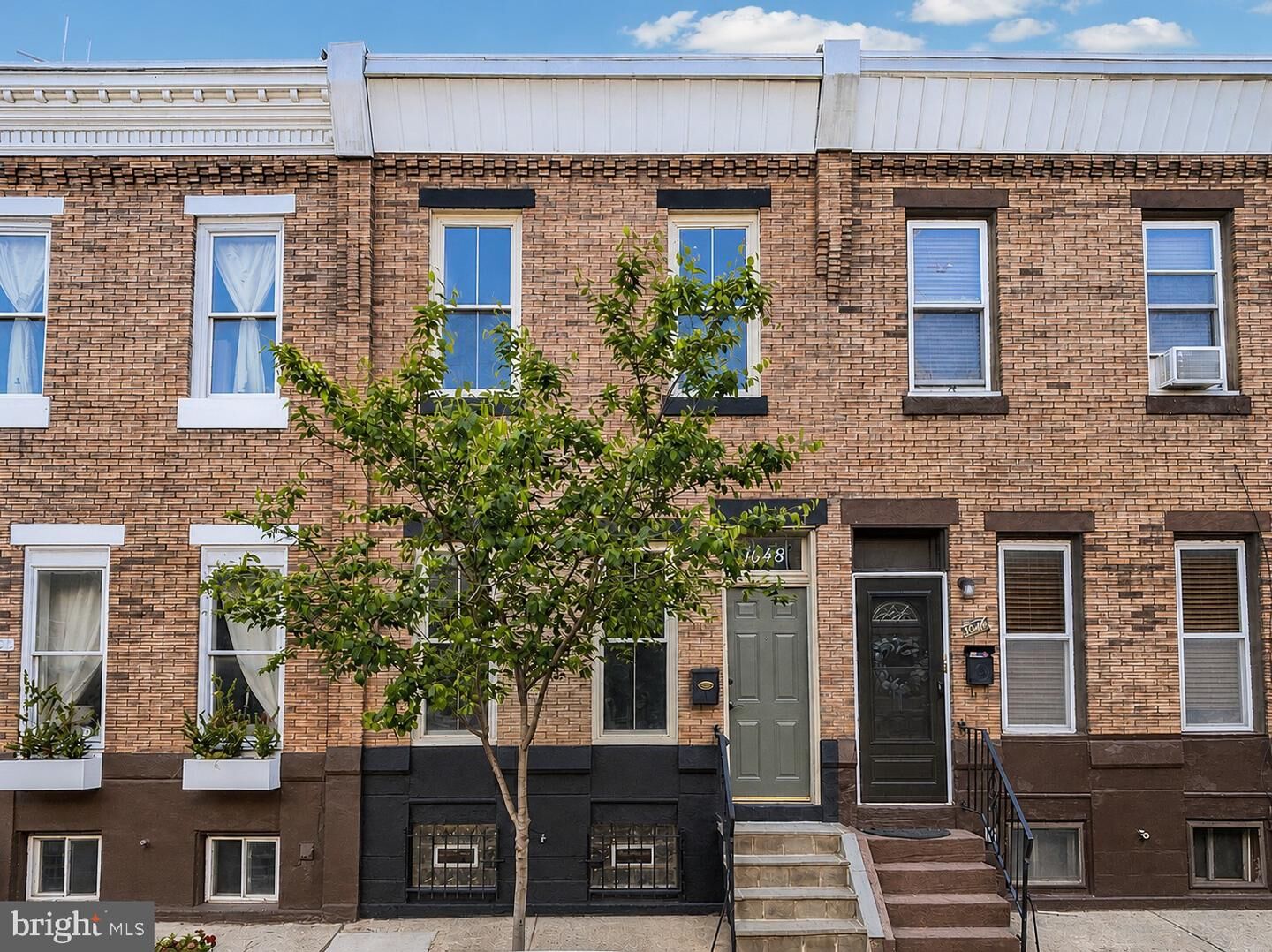 Property Photo:  1648 S Lawrence Street  PA 19148 