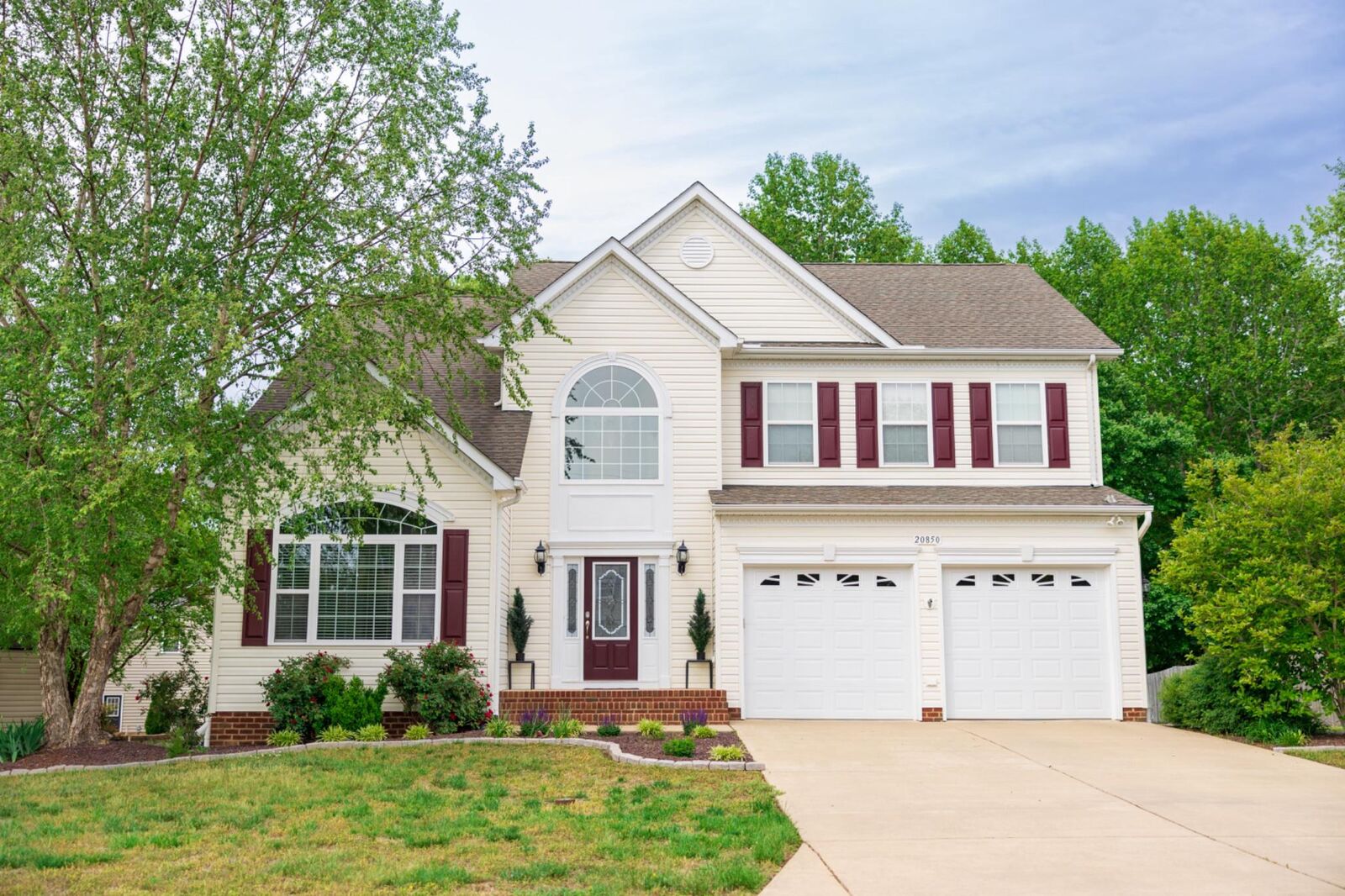 Property Photo:  20850 Middlegate Drive  MD 20653 