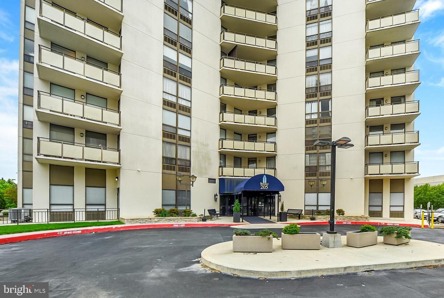 Property Photo:  205 E Joppa Road 1604  MD 21286 