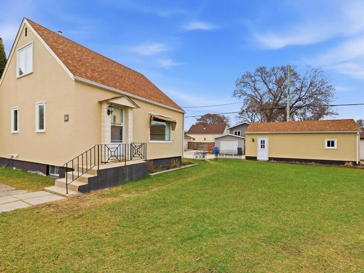 Photo de la propriété:  50 Haig Avenue  MB R2M 0E1 