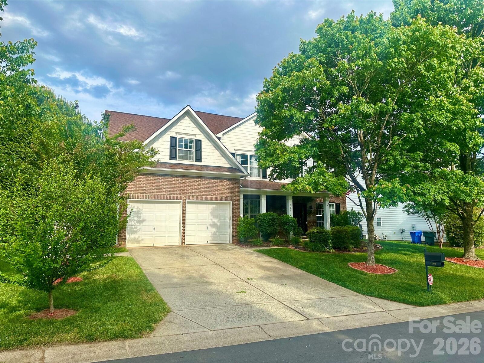Property Photo:  108 Runningdeer Drive  NC 28117 