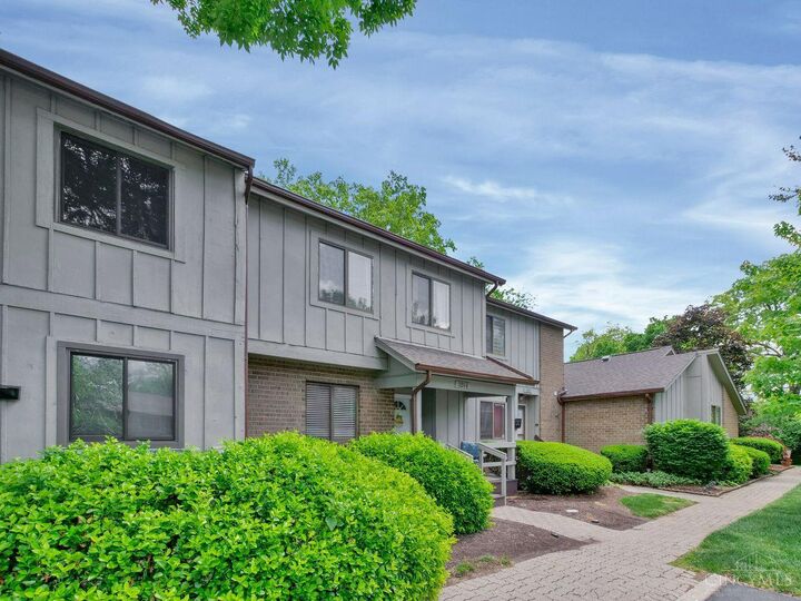Property Photo:  3204 Pebblebrook Lane  OH 45251 