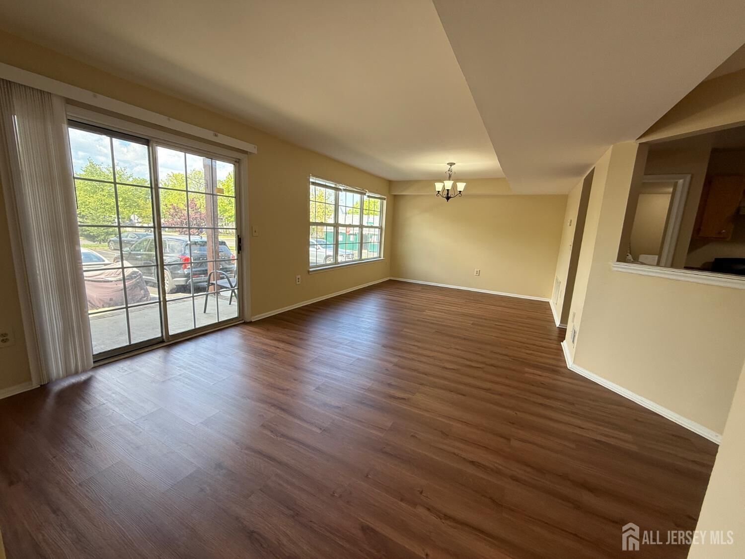 Property Photo: 1102 Stony Brook Way NJ 08902