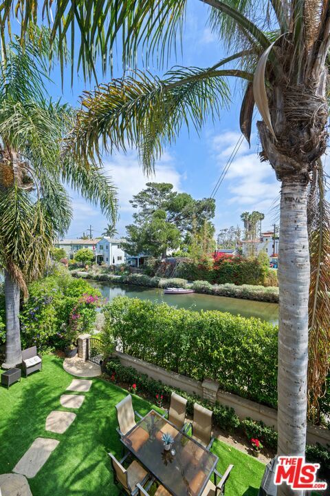 Property Photo: 3000 Grand Canal CA 90291