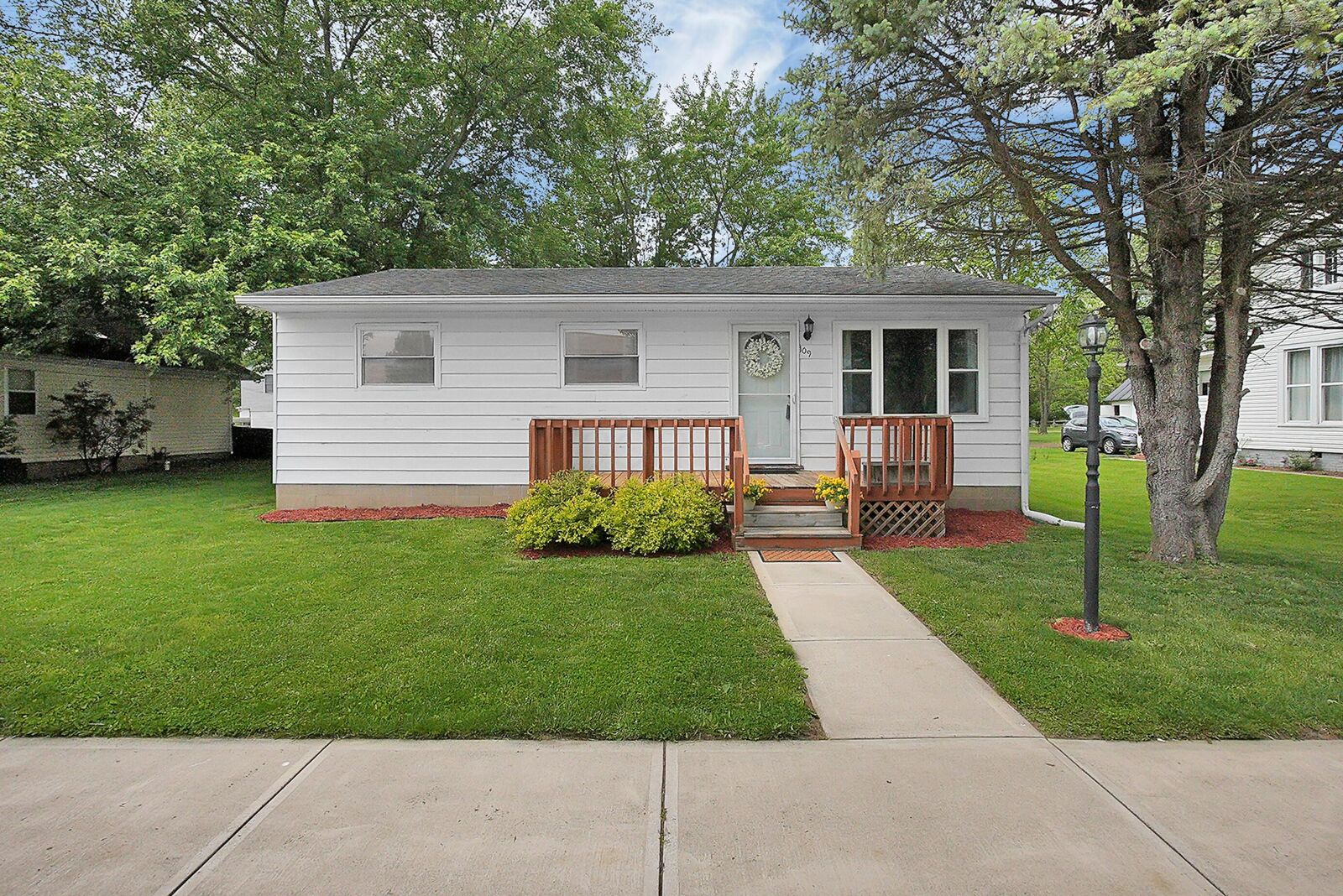 Property Photo:  109 N Main Street  OH 43164 