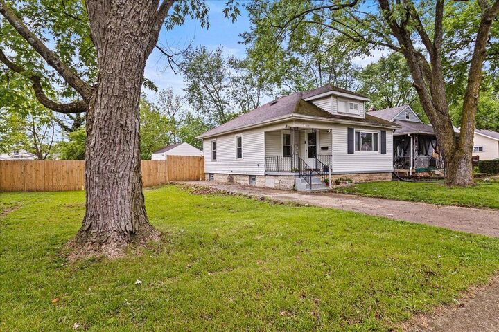 Property Photo:  1209 Aberdeen Avenue  OH 43211 