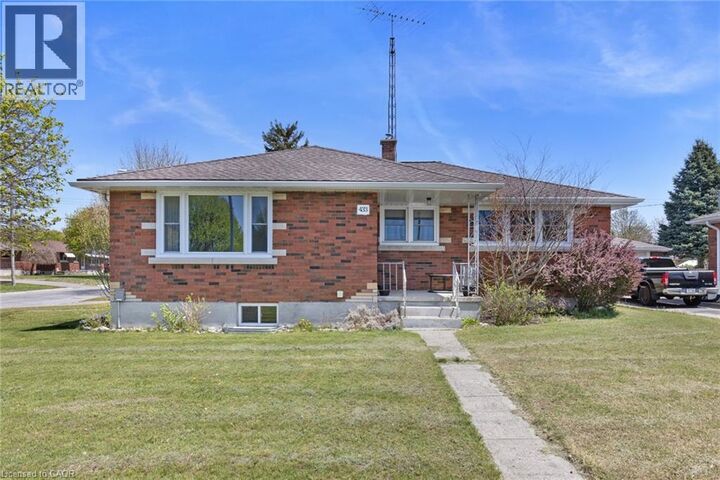 Property Photo:  433 Northern Avenue  ON N4B 2R7 