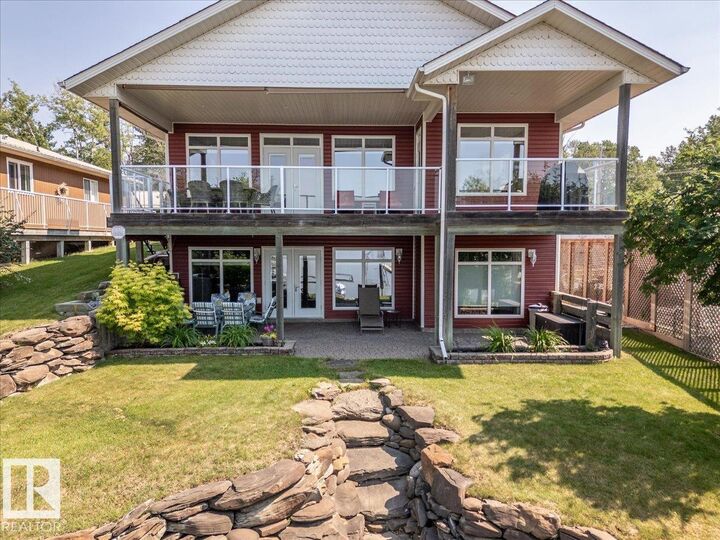 Property Photo: 72 Beach Ave AB T0C 2C0