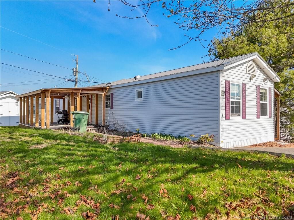 Property Photo:  41 Bayberry Street  NB E3C 1L8 
