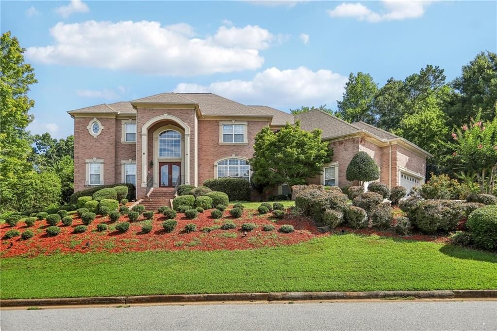 Property Photo:  2915 Loch Lomond Drive  GA 30094 