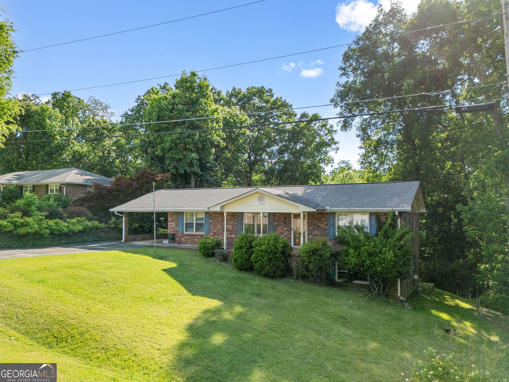 Property Photo:  8 Montre Circle SE  GA 30173 