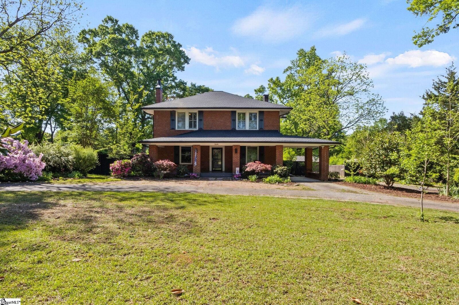 Property Photo:  504 Spartanburg Road  SC 29365 
