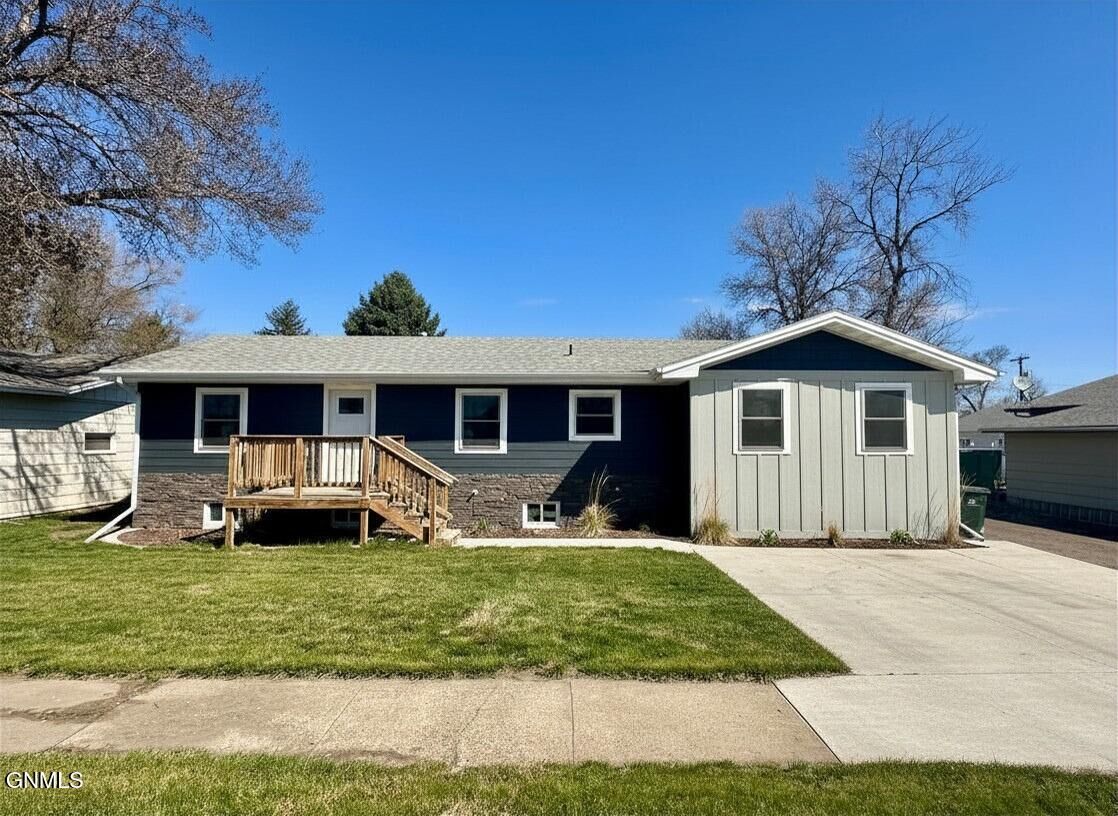 Property Photo:  114 3rd Street NE  ND 58545 