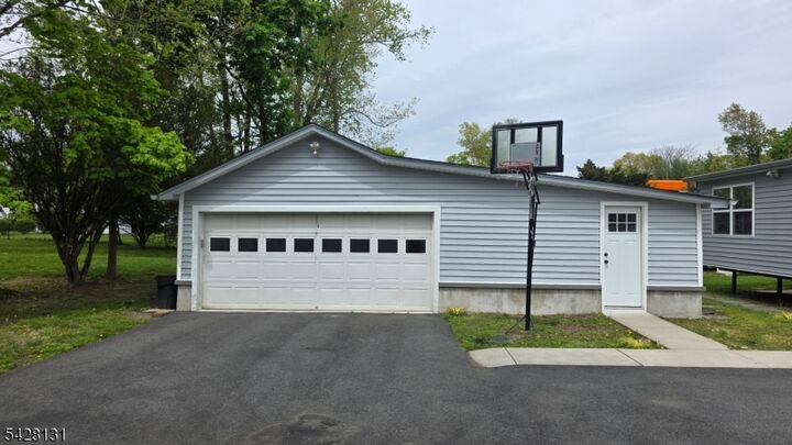 Property Photo: 397 Newark Pompton Tpke NJ 07444