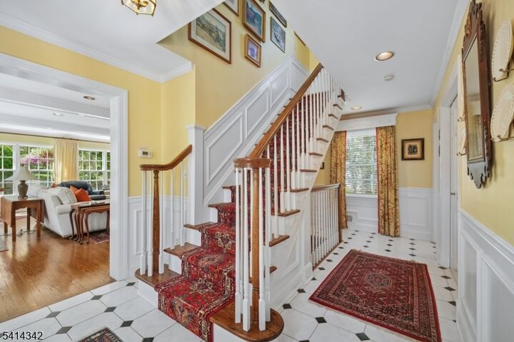 Property Photo:  638 Mountain Ave  NJ 07922 