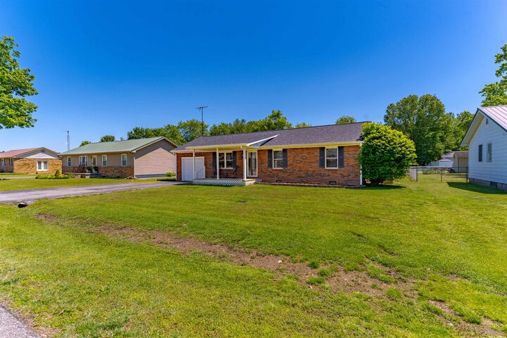 Property Photo:  136 Gum Street  KY 42459 