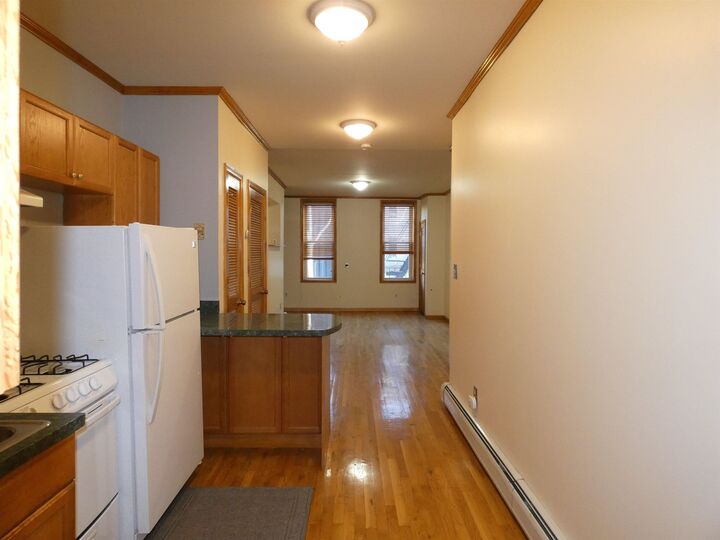 Property Photo:  931 Park Ave 2L  NJ 07030 