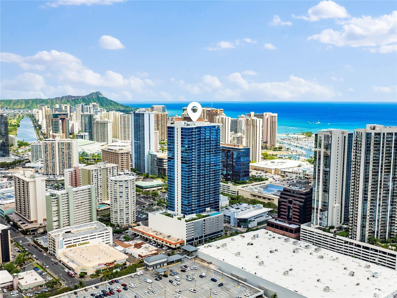 Property Photo:  629 Keeaumoku Street 1710  HI 96814 