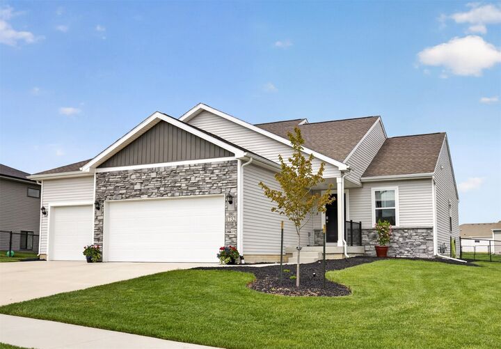 Property Photo:  1732 Southbridge Drive  IA 50003 