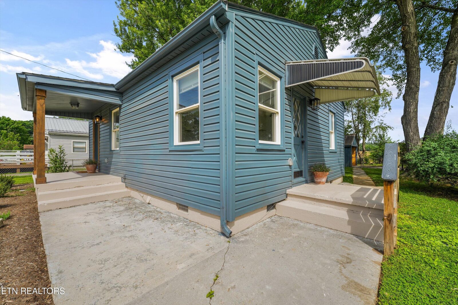 Property Photo:  1025 Cherry St  TN 37701 