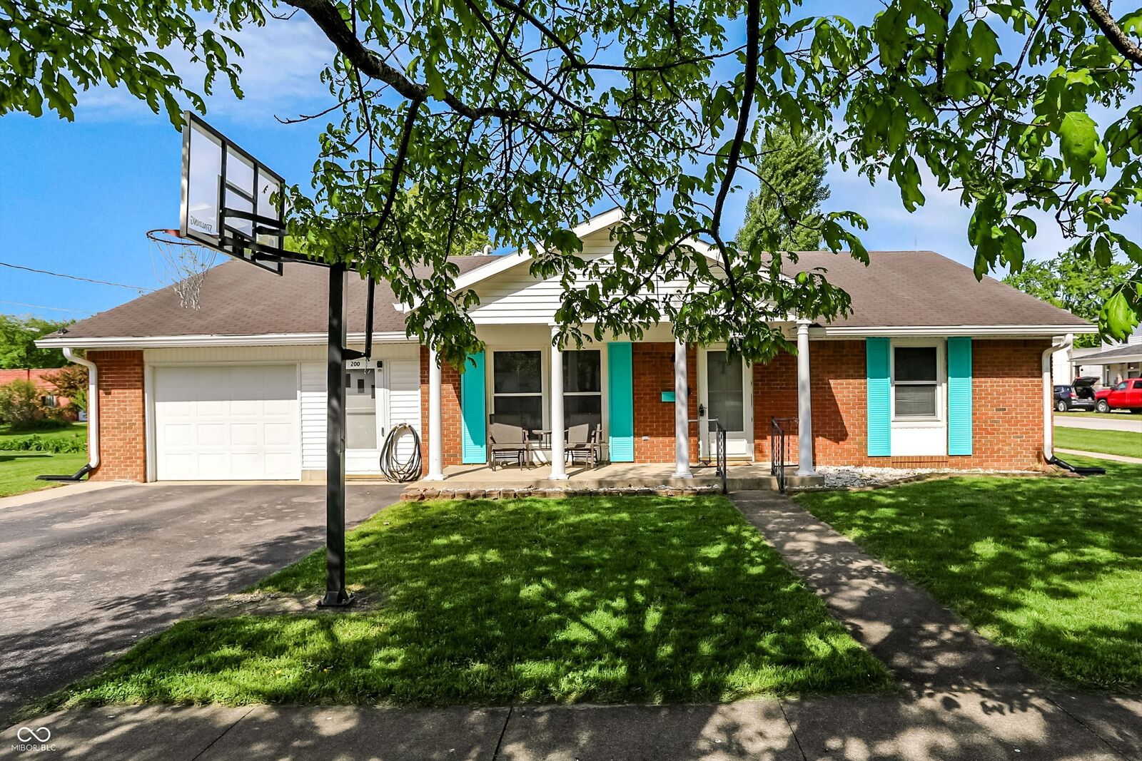 Property Photo:  200 S Vine Street  IN 46071 