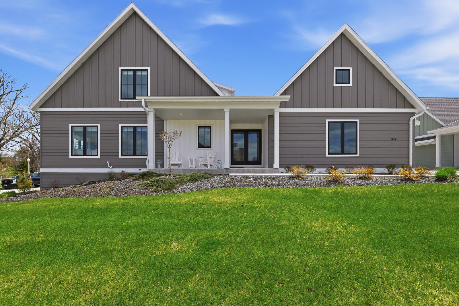 Property Photo:  573 Meadow Cir E  WI 53044 